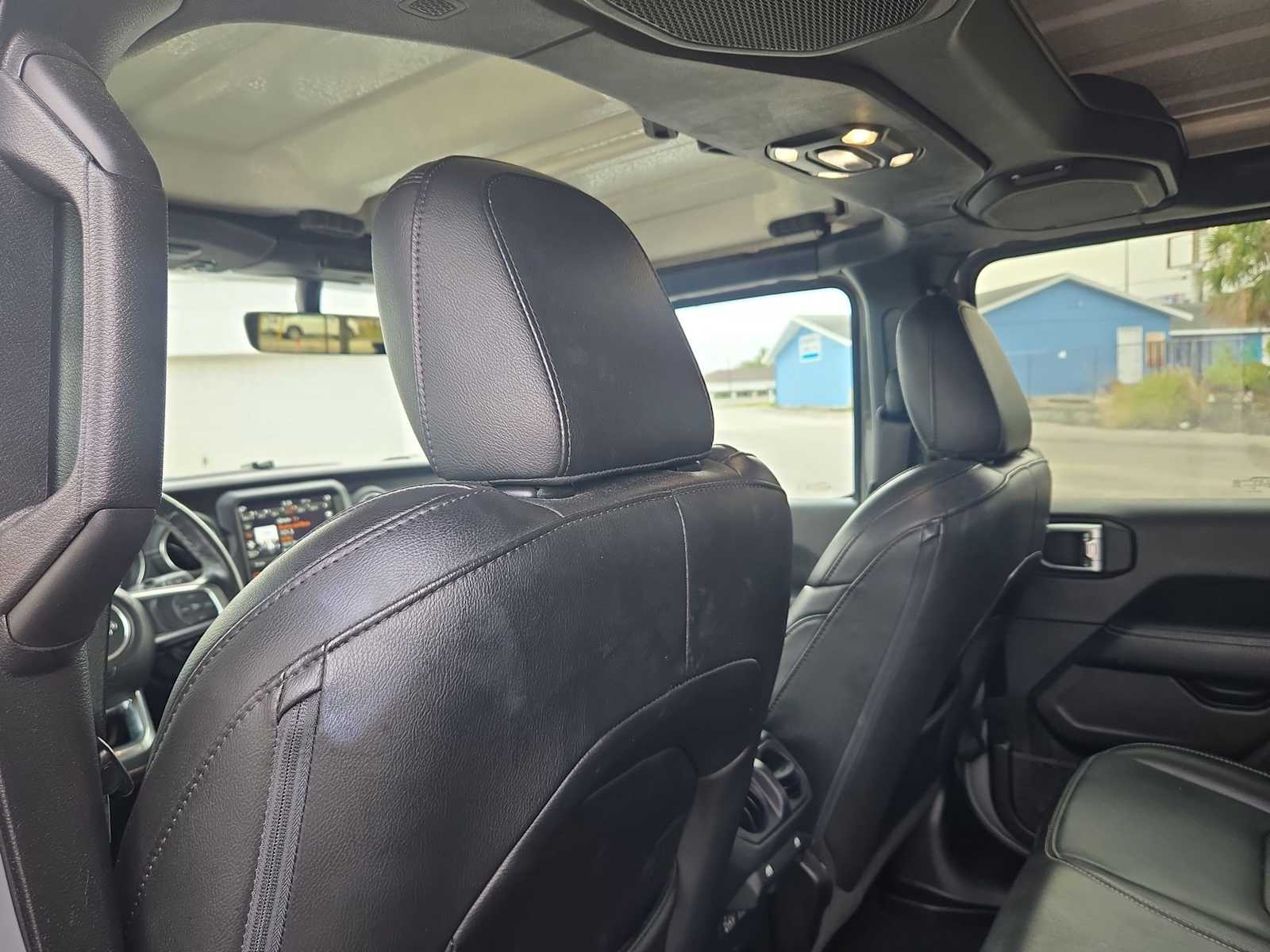 Thumbnail: 2023 Jeep Wrangler - 17