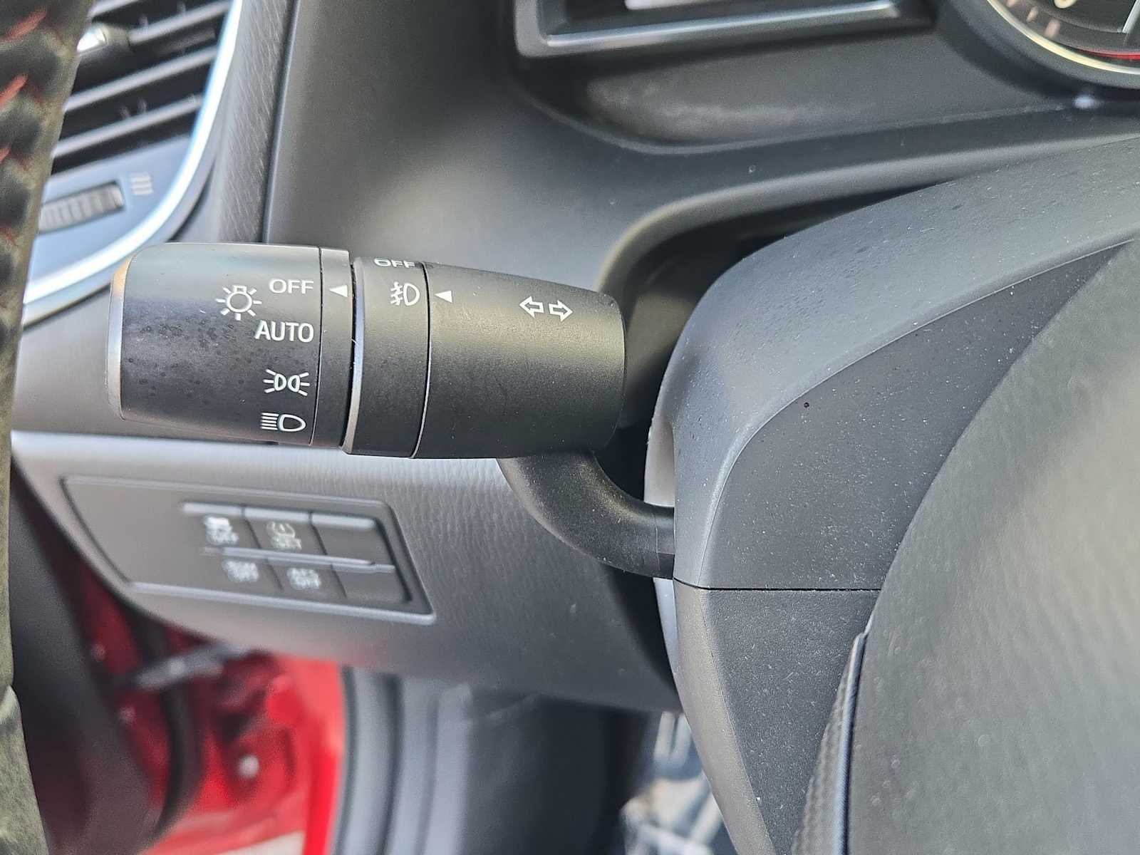 Thumbnail: 2014 Mazda Mazda3 - 28