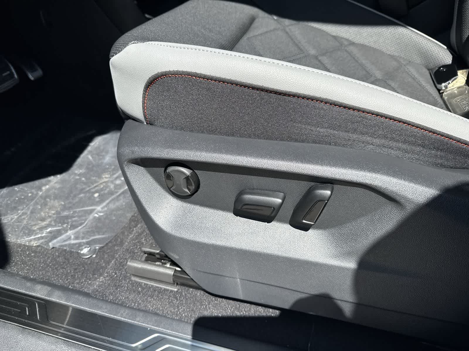 Thumbnail: 2026 Volkswagen Atlas - 16