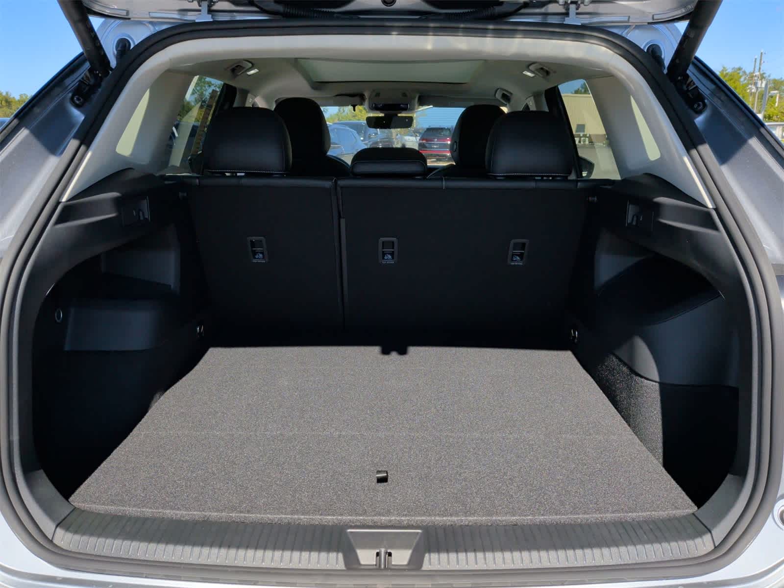 Thumbnail: 2025 Volkswagen Tiguan - 32