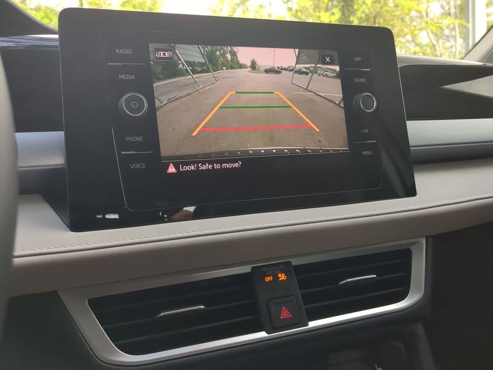 Thumbnail: 2025 Volkswagen Taos - 28