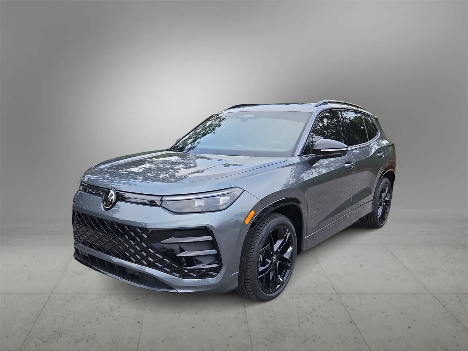 Thumbnail: 2025 Volkswagen Tiguan - 4