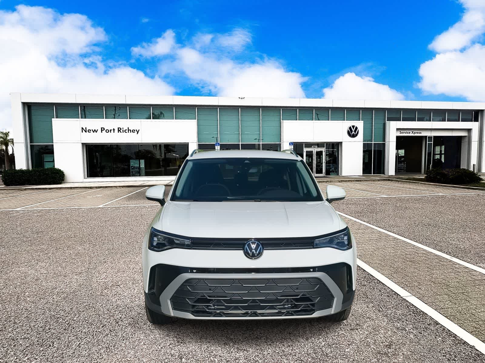 Thumbnail: 2025 Volkswagen Taos - 3