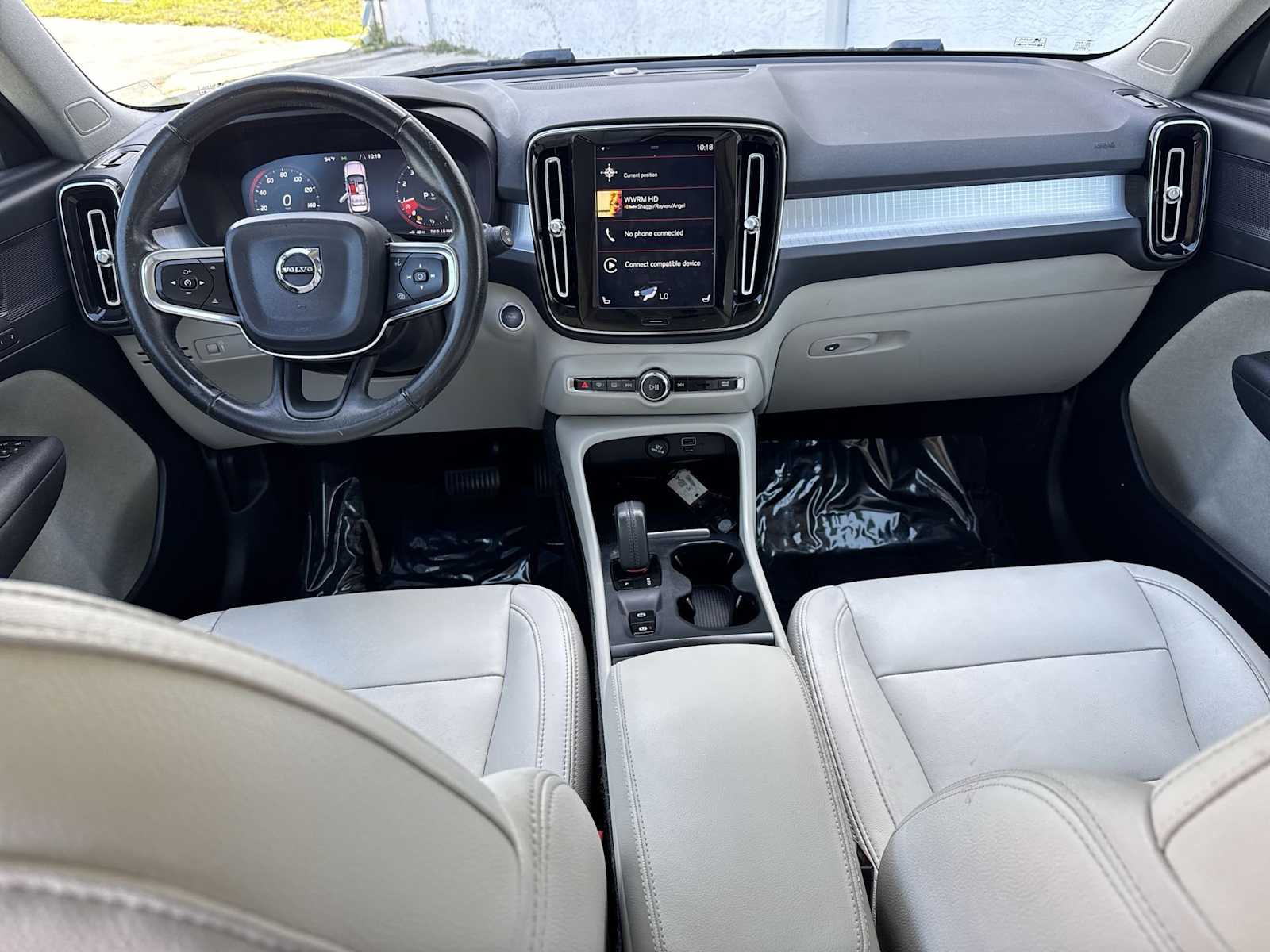 Thumbnail: 2020 Volvo XC40 - 13