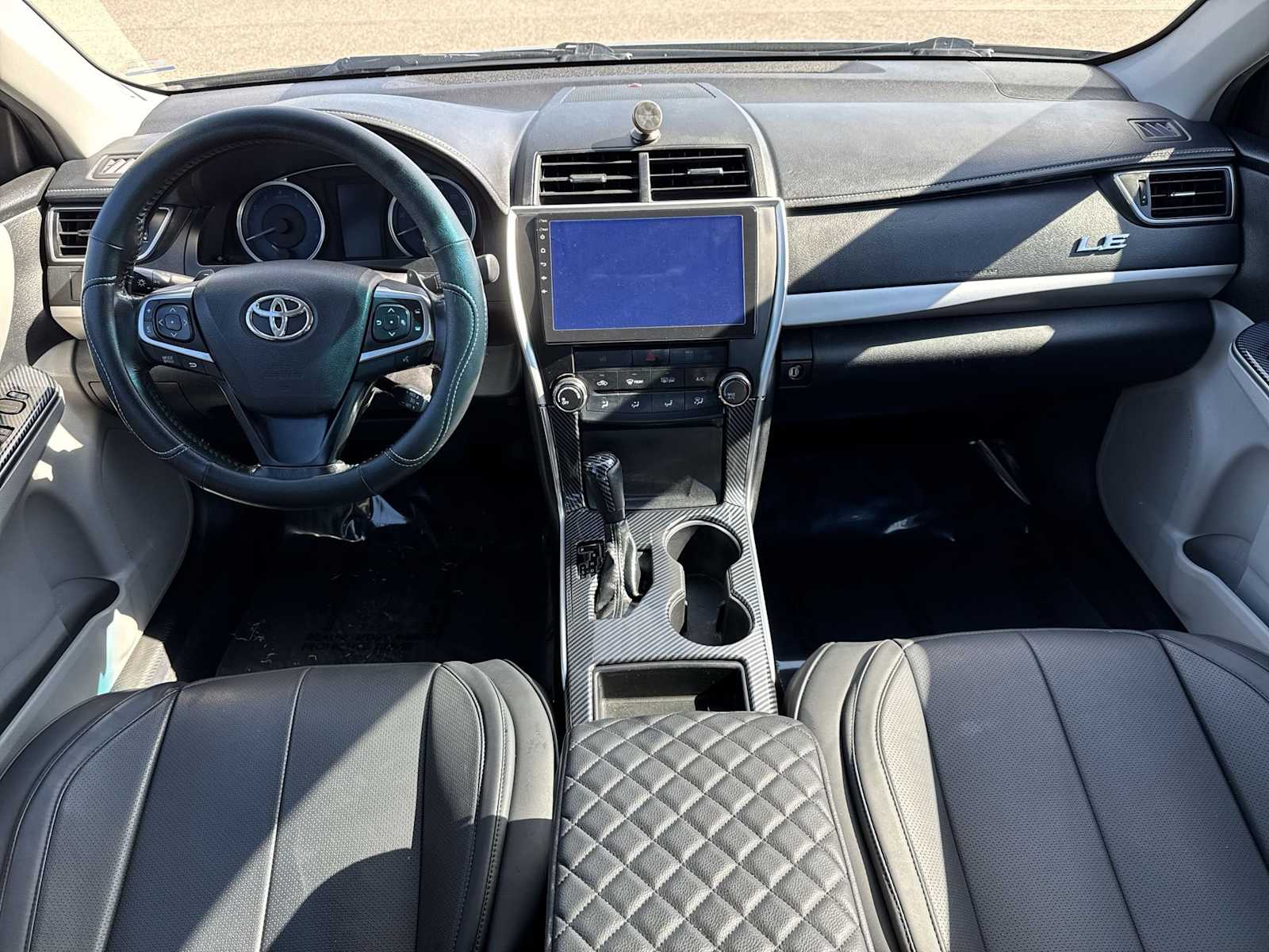 Thumbnail: 2015 Toyota Camry - 14