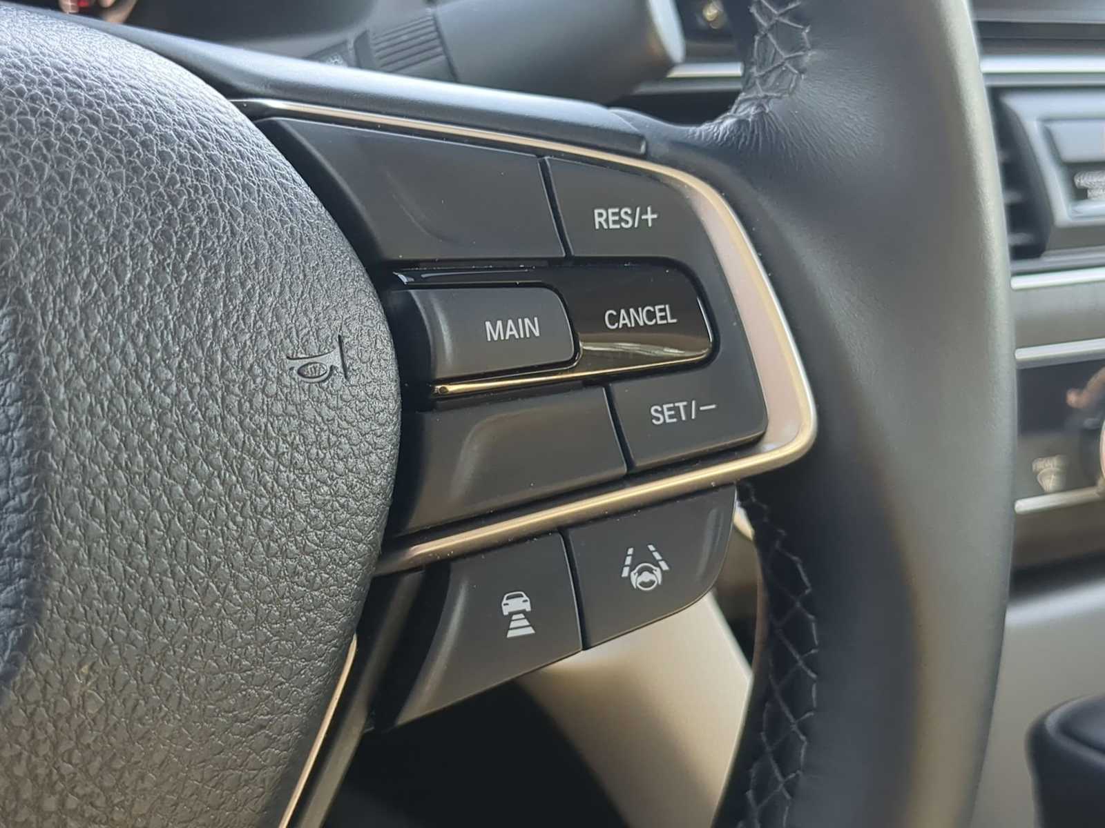 Thumbnail: 2018 Honda Accord - 26