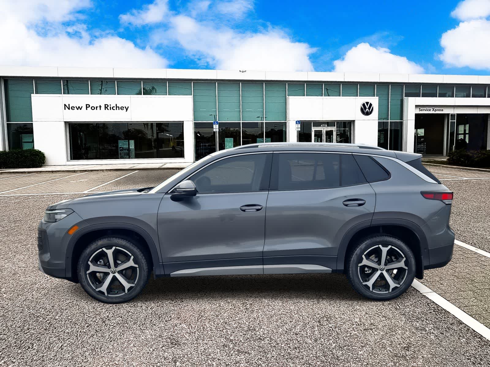 Thumbnail: 2026 Volkswagen Tiguan - 5