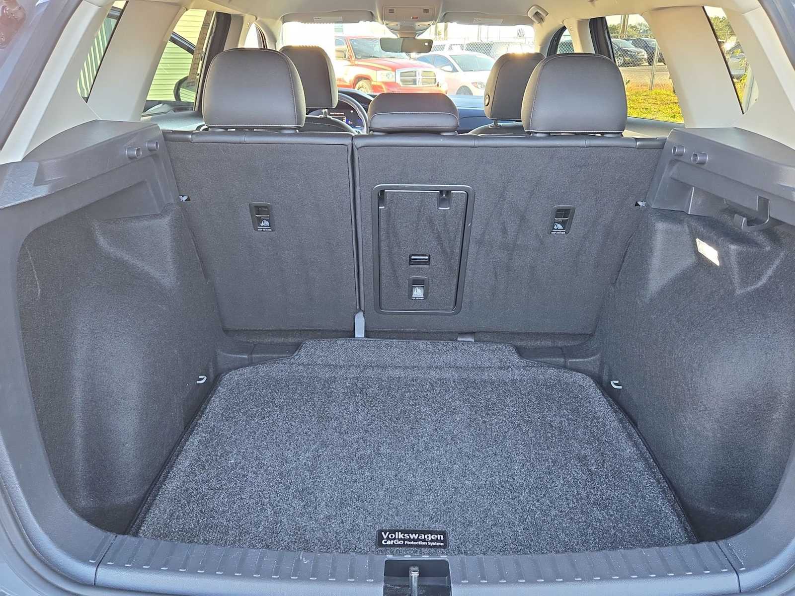 Thumbnail: 2024 Volkswagen Taos - 30