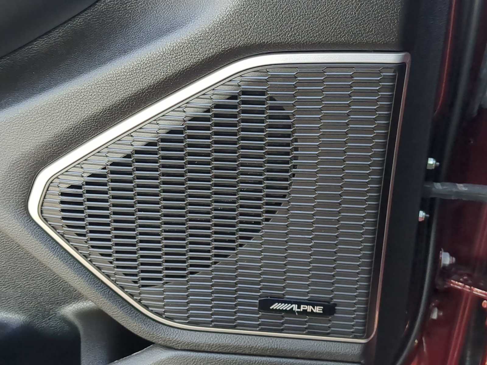 Thumbnail: 2022 Jeep Grand Cherokee - 31