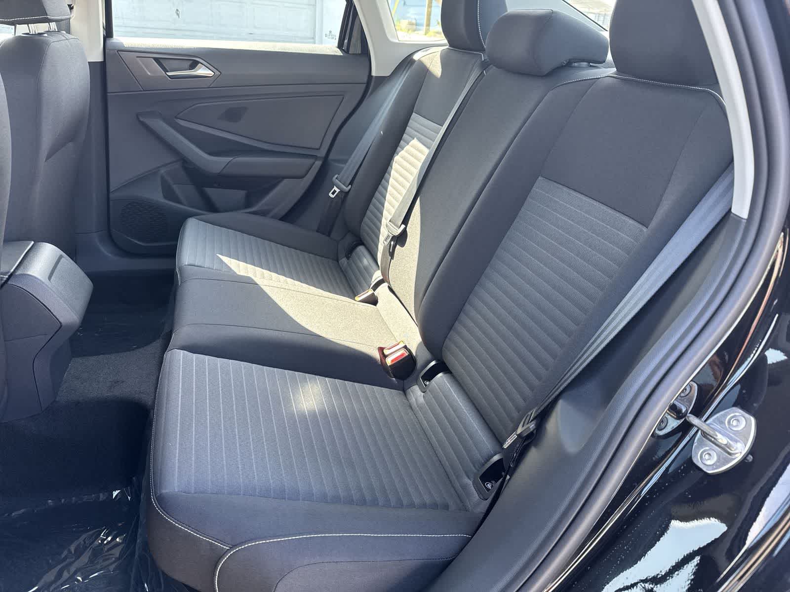 Thumbnail: 2026 Volkswagen Jetta - 17