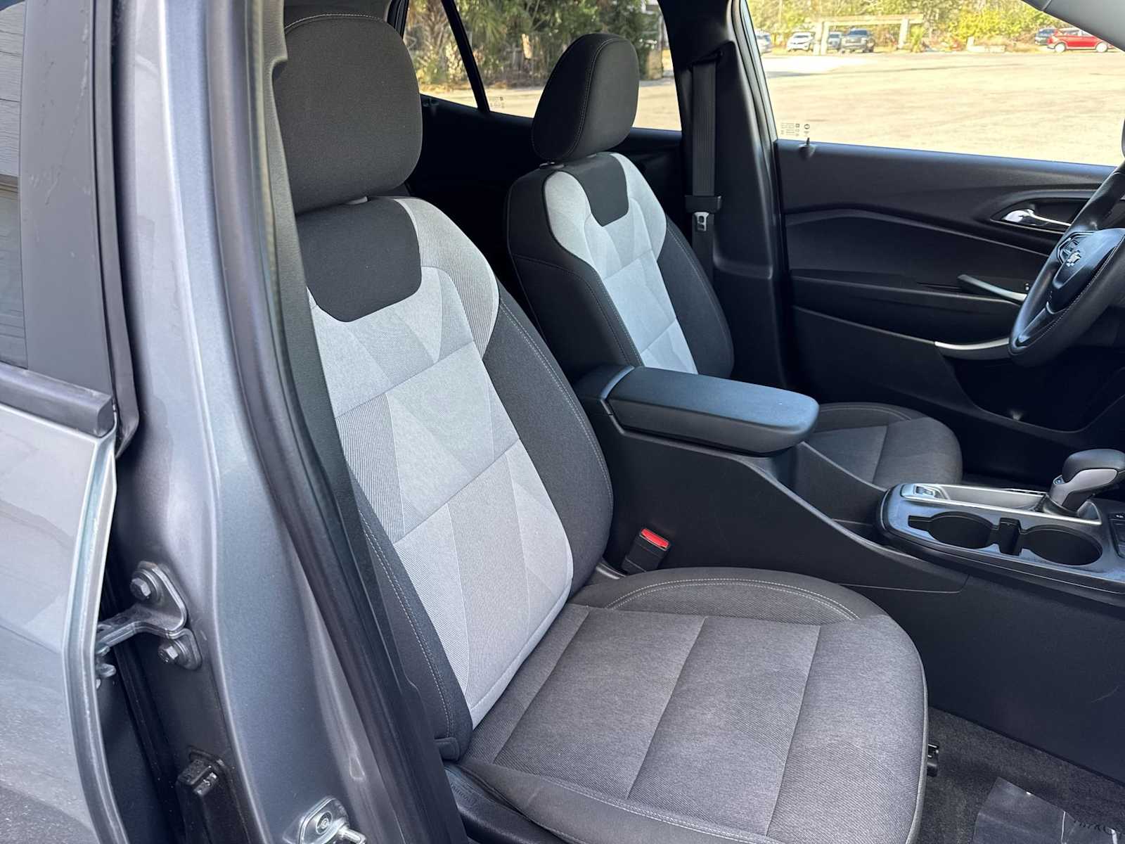 Thumbnail: 2024 Chevrolet Trax - 19