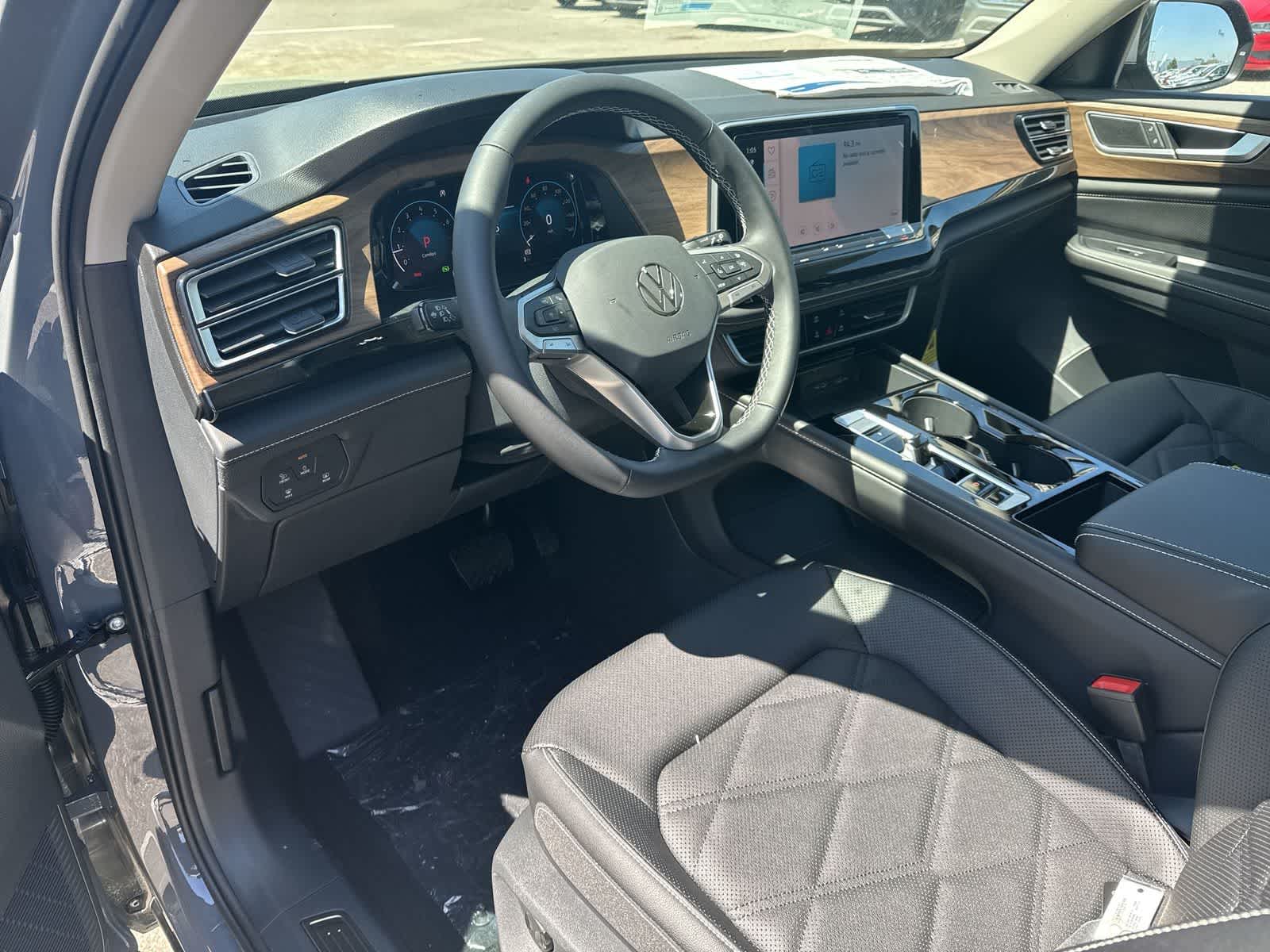 Thumbnail: 2026 Volkswagen Atlas - 2