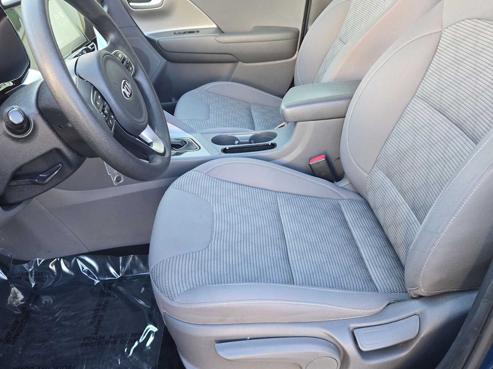 Thumbnail: 2021 Kia Niro - 17