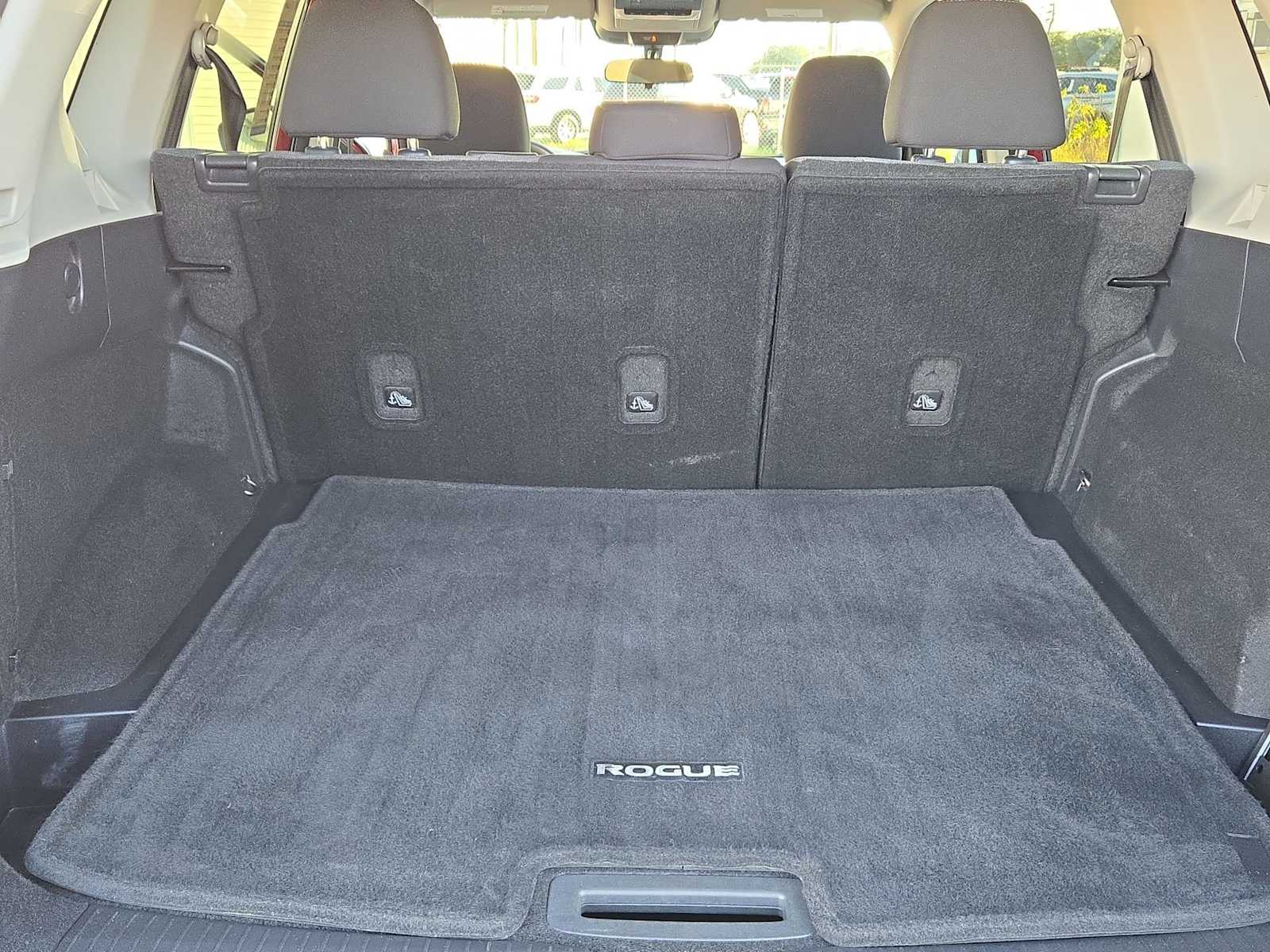 Thumbnail: 2021 Nissan Rogue - 32