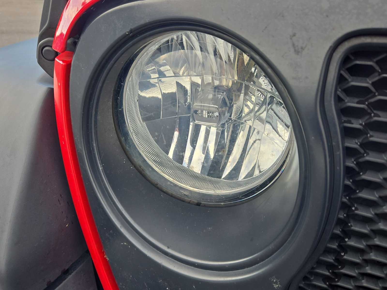 Thumbnail: 2021 Jeep Wrangler - 11