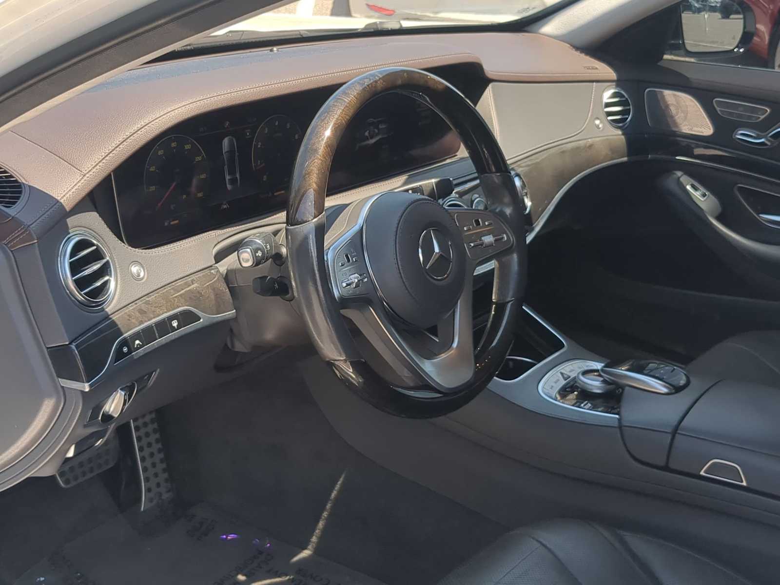 Thumbnail: 2020 Mercedes-Benz S-Class - 10