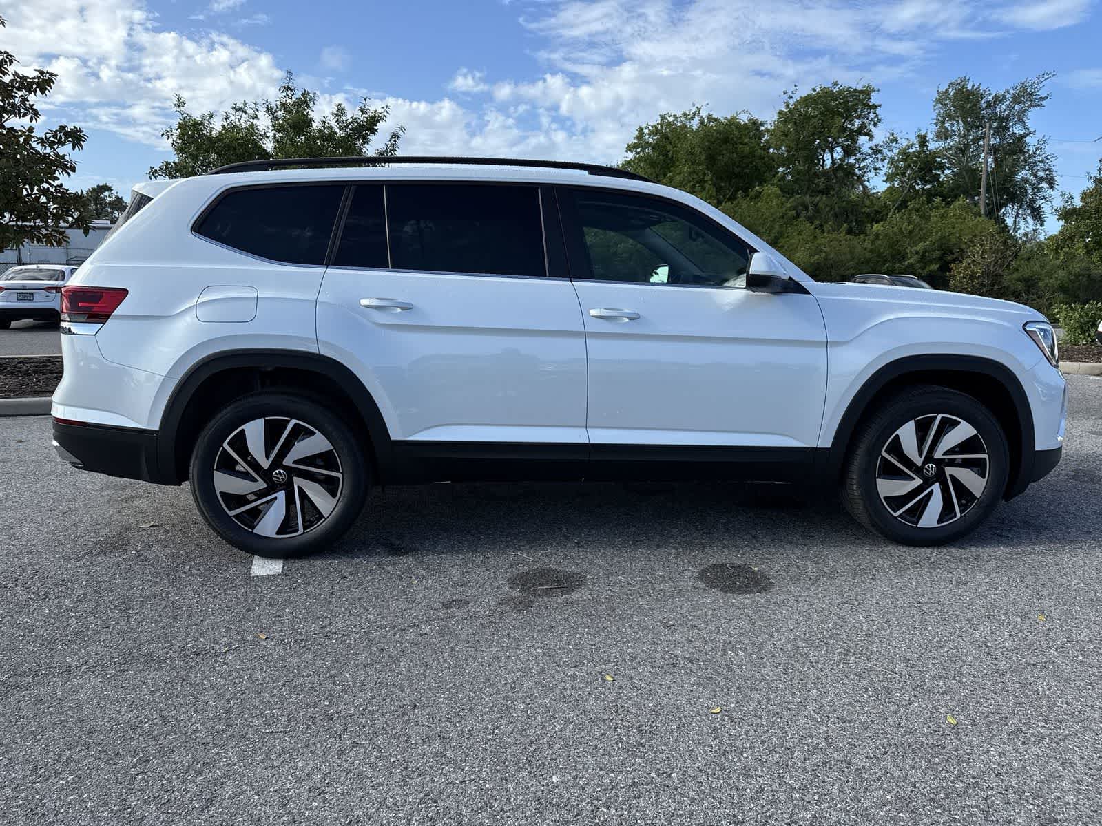 Thumbnail: 2026 Volkswagen Atlas - 7