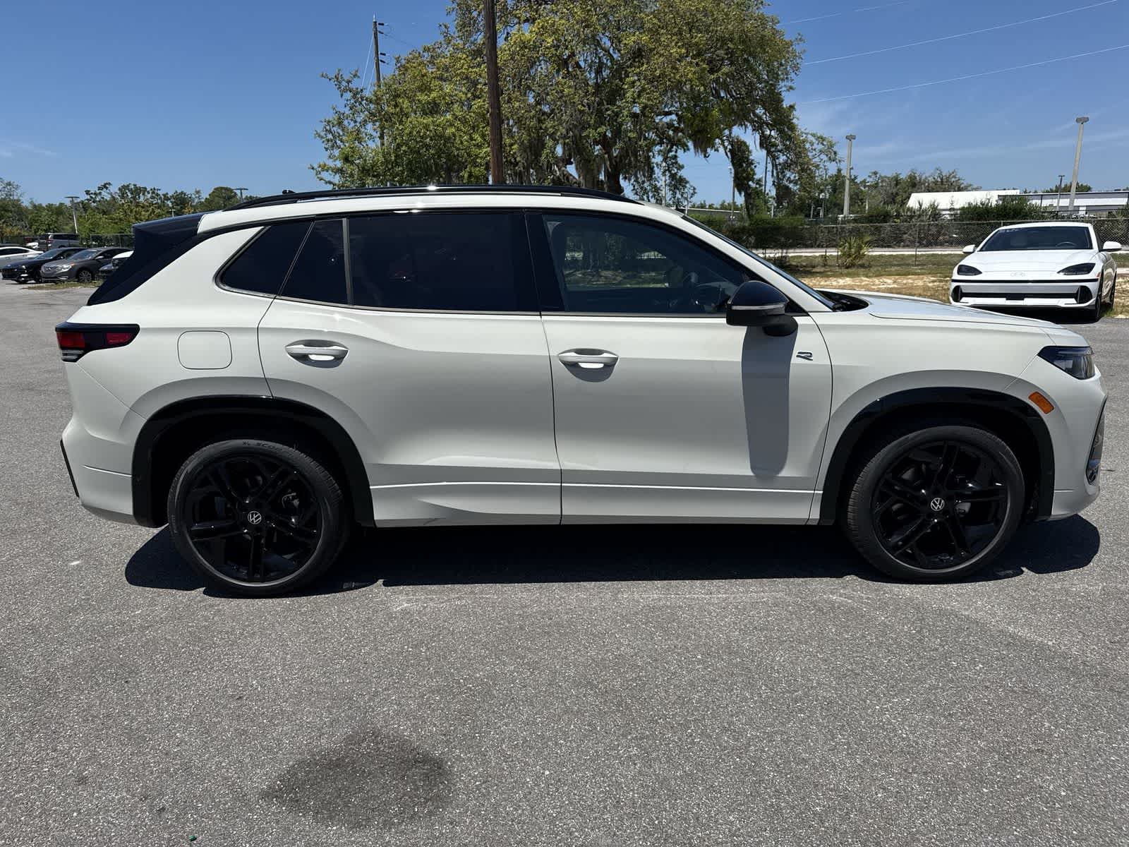 Thumbnail: 2026 Volkswagen Tiguan - 7