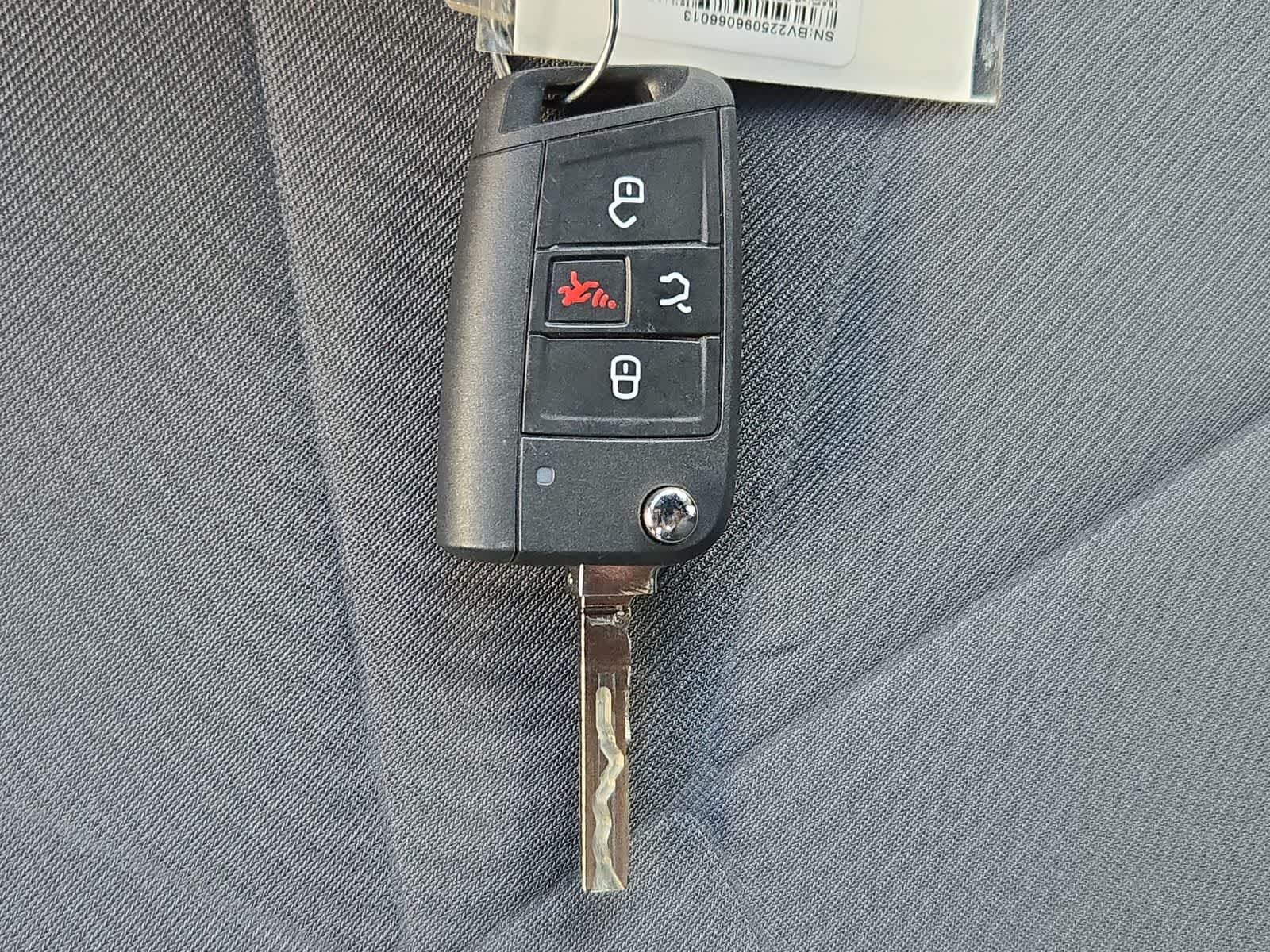 Thumbnail: 2026 Volkswagen Jetta - 32