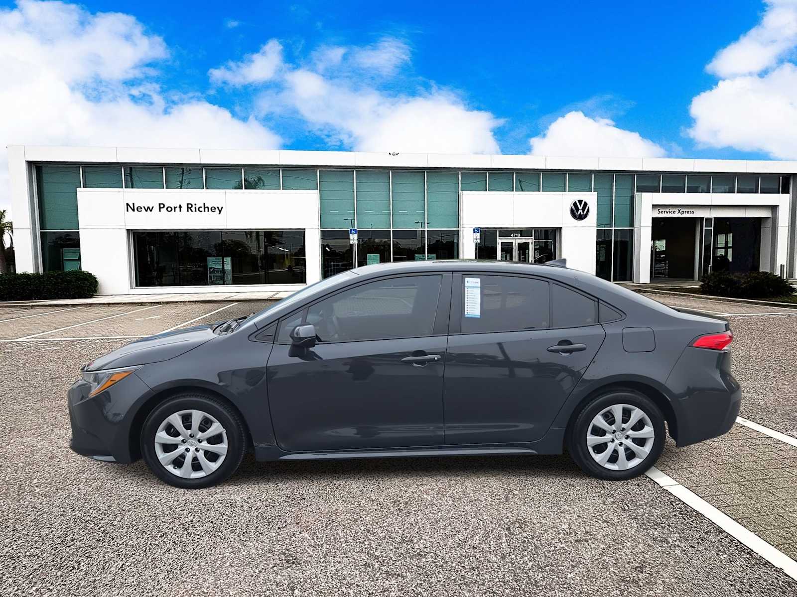 Thumbnail: 2024 Toyota Corolla - 5