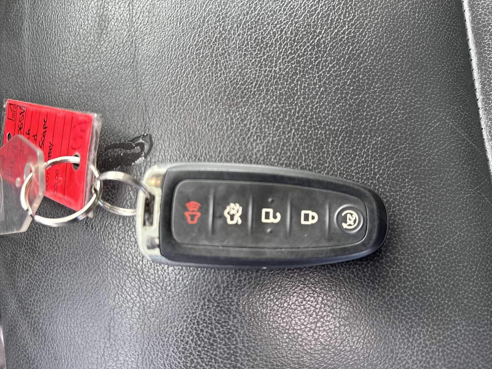 Thumbnail: 2016 Ford Escape - 35