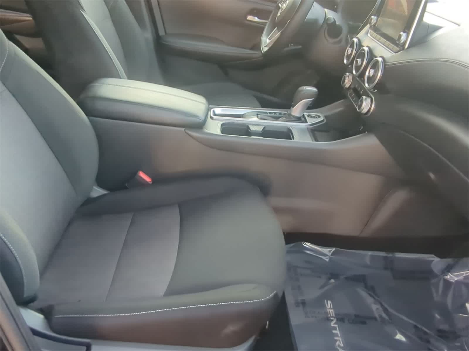 Thumbnail: 2025 Nissan Sentra - 27