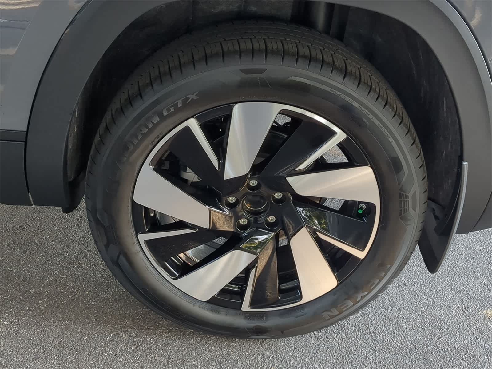 Thumbnail: 2025 Volkswagen Atlas - 13