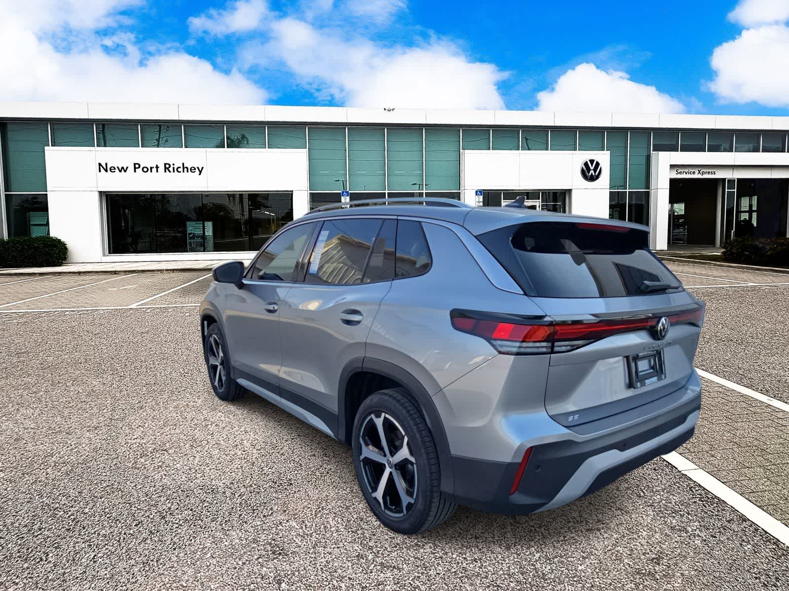 Thumbnail: 2025 Volkswagen Tiguan - 6