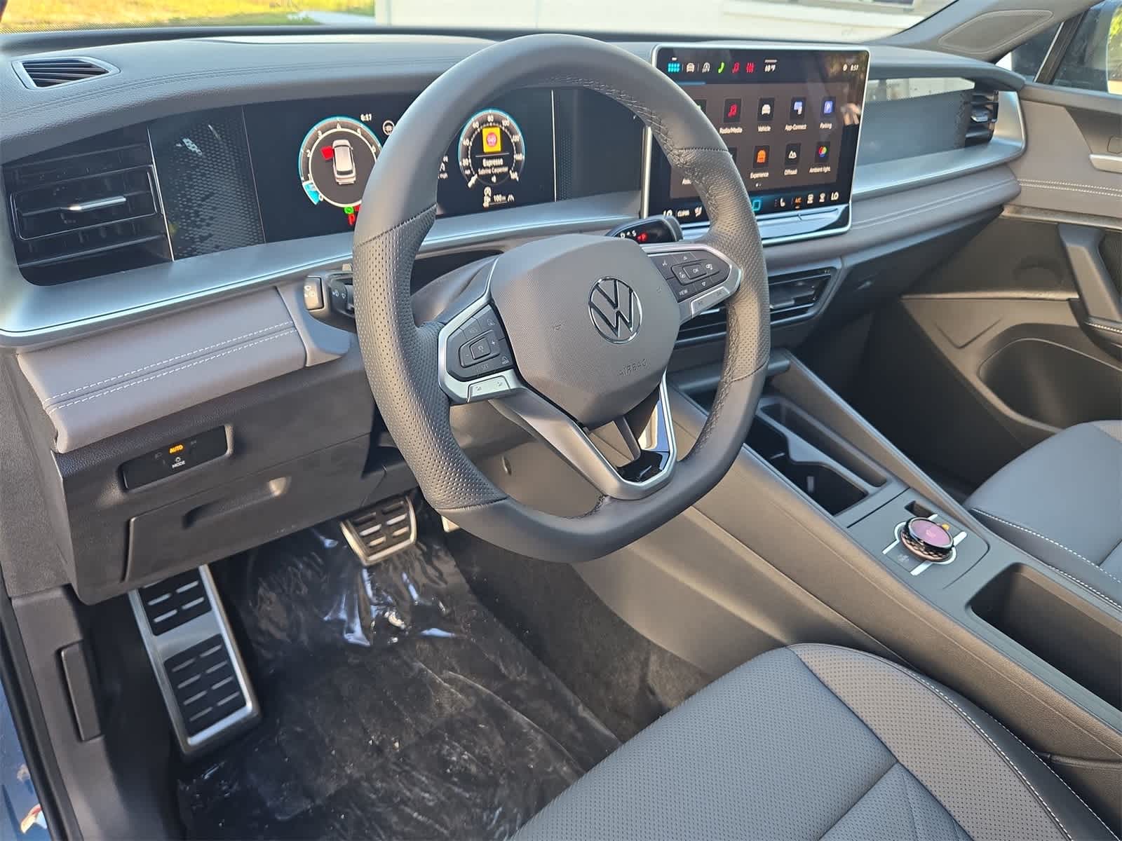 Thumbnail: 2026 Volkswagen Tiguan - 10