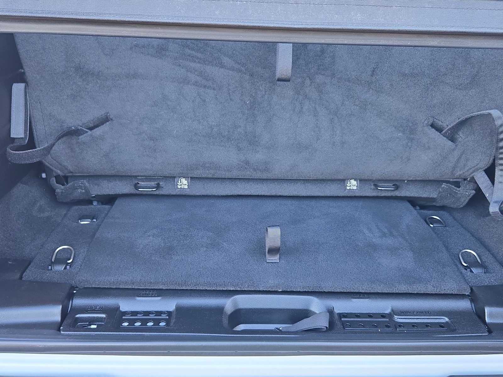 Thumbnail: 2019 Jeep Wrangler - 28