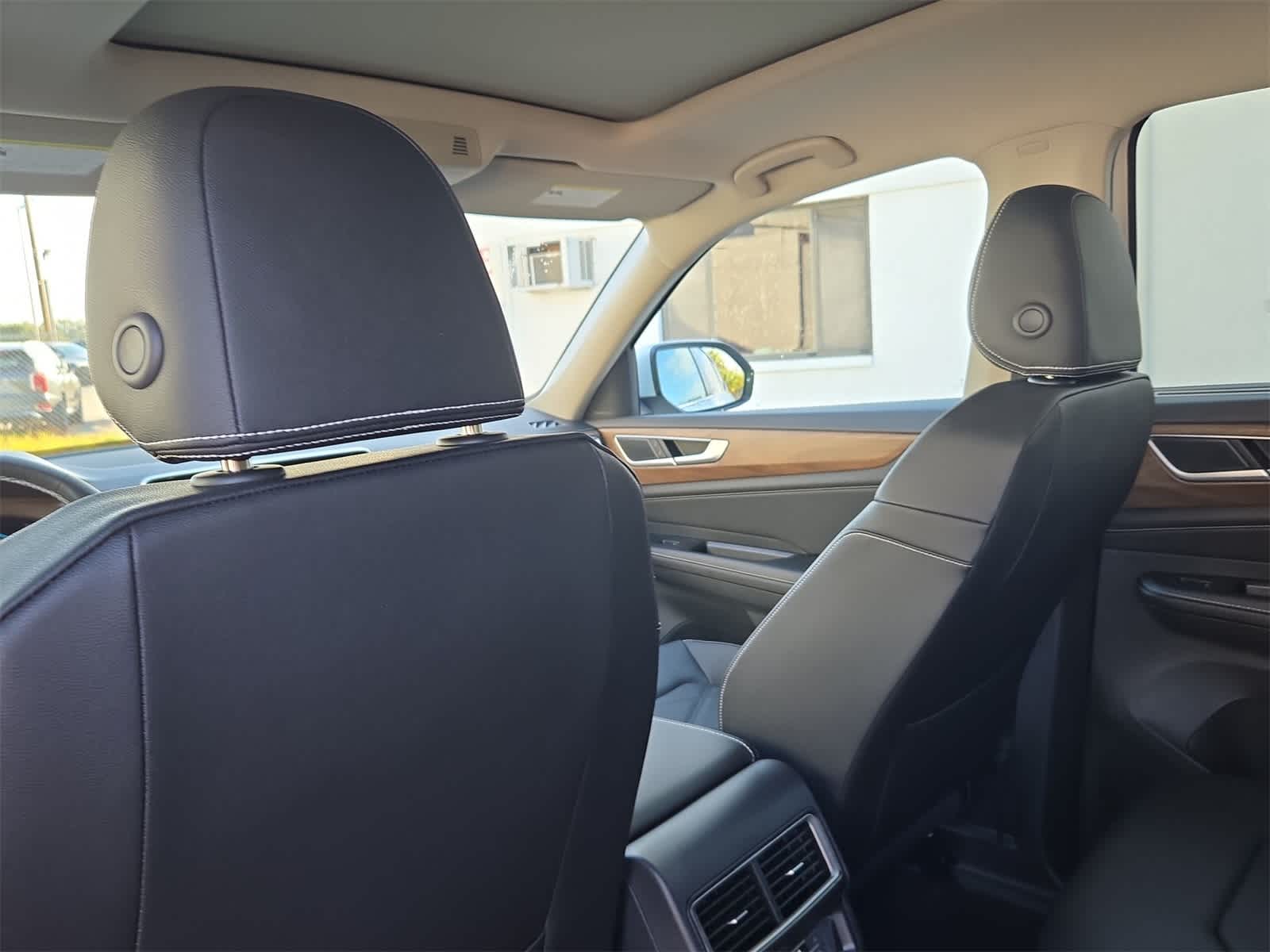 Thumbnail: 2026 Volkswagen Atlas - 19