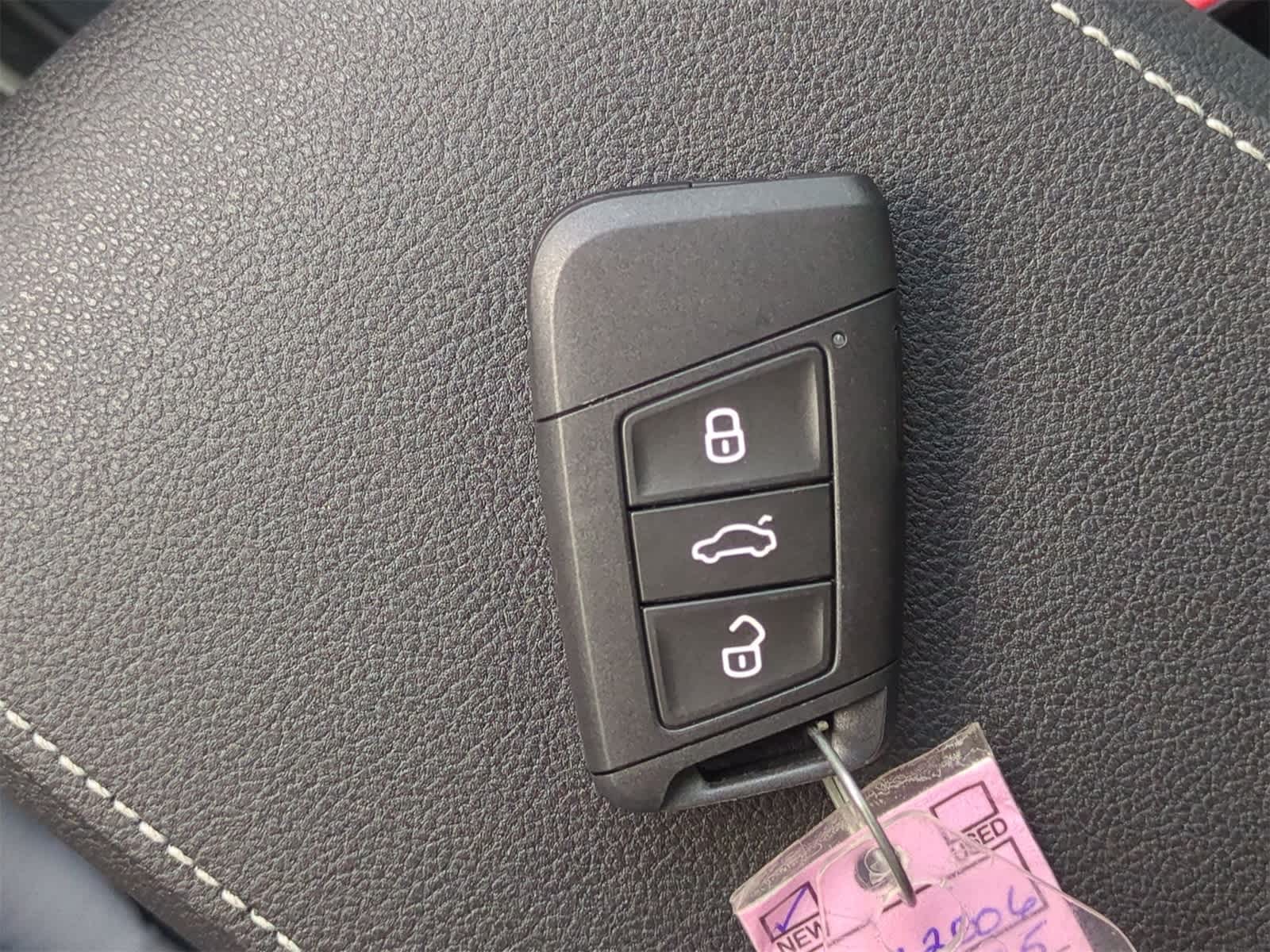 Thumbnail: 2025 Volkswagen Taos - 35