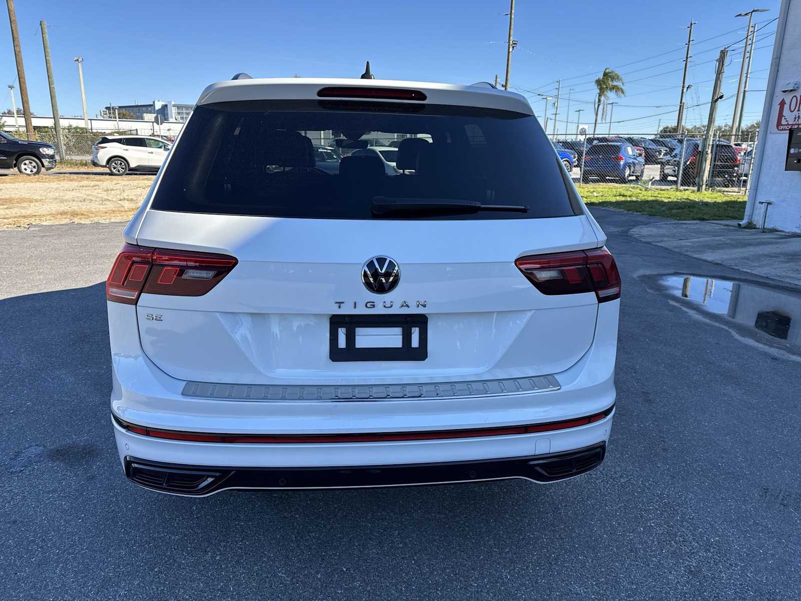 Thumbnail: 2023 Volkswagen Tiguan - 5