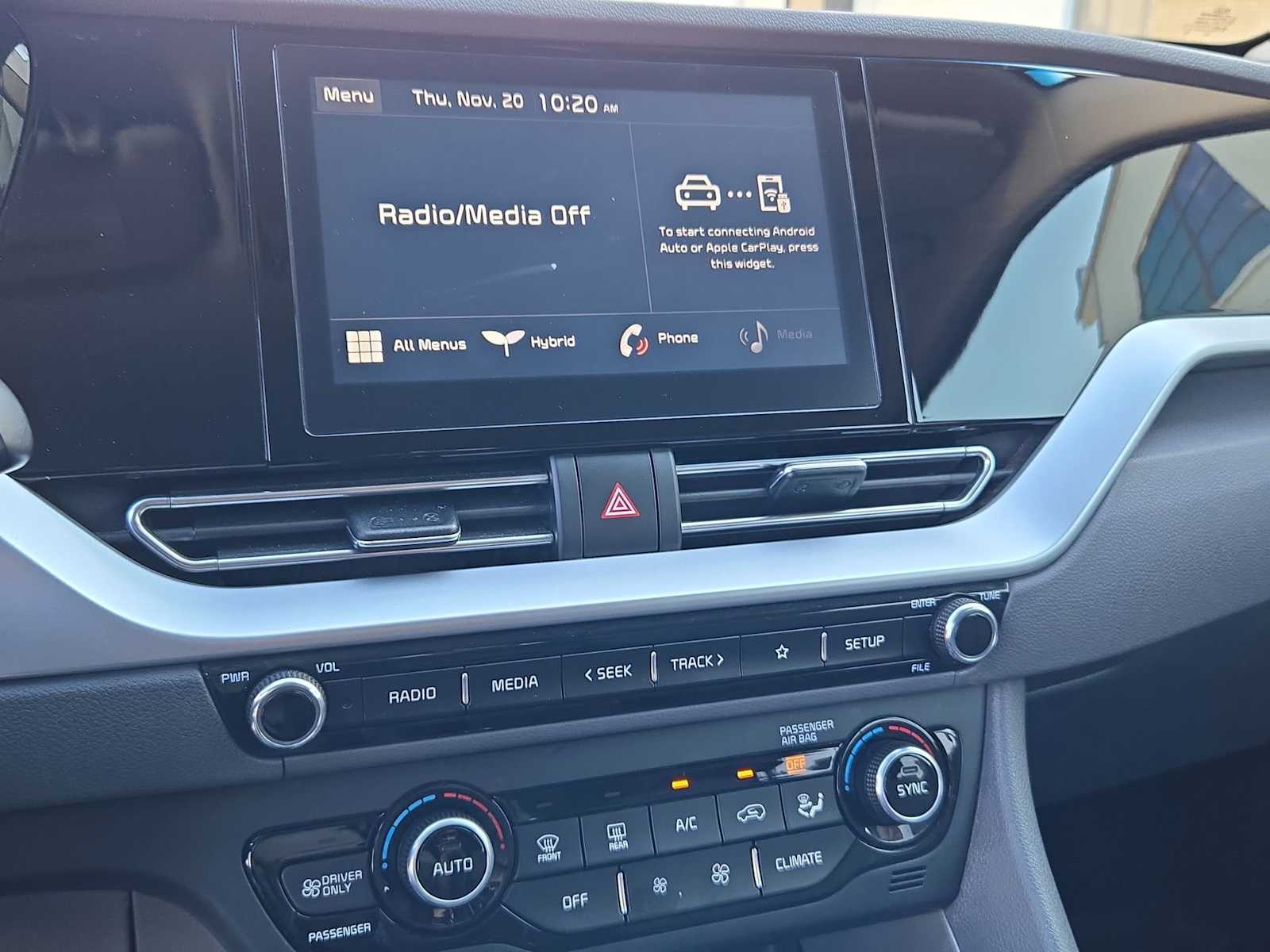 Thumbnail: 2021 Kia Niro - 26