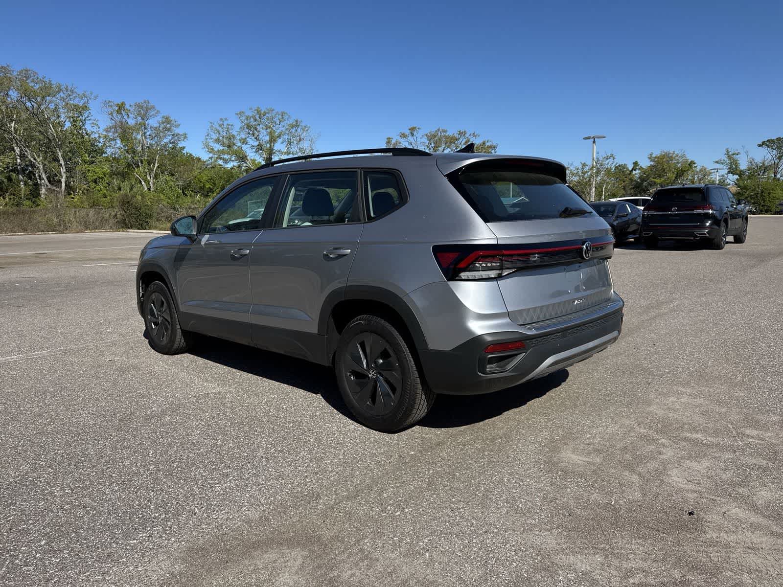 Thumbnail: 2026 Volkswagen Taos - 4