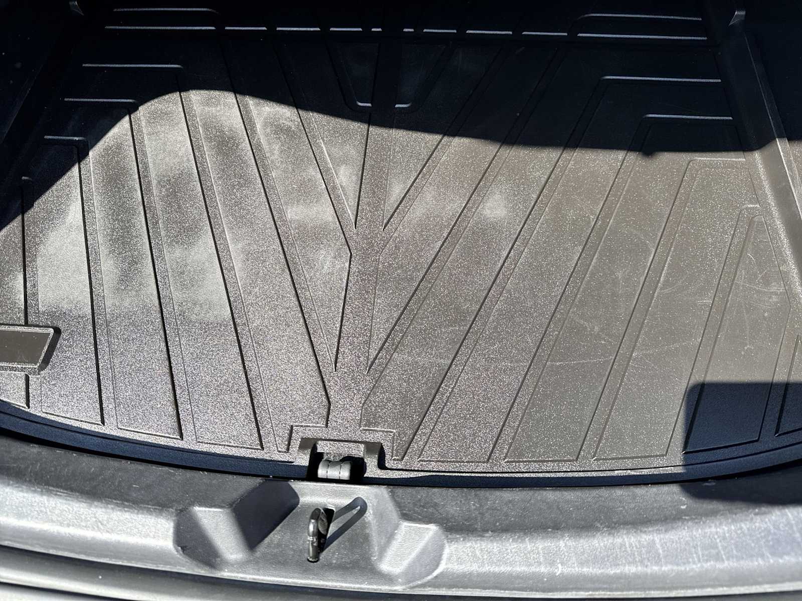 Thumbnail: 2020 Tesla Model 3 - 31