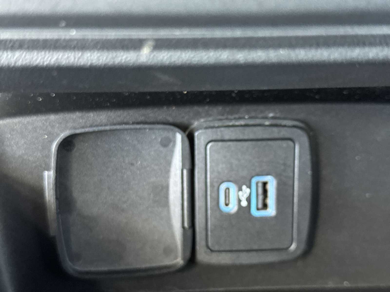 Thumbnail: 2022 Ford Bronco - 31