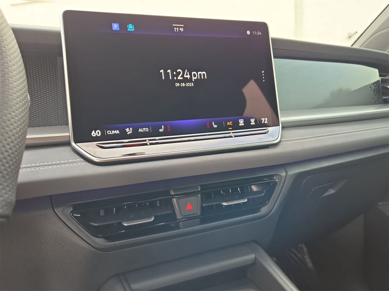 Thumbnail: 2025 Volkswagen Tiguan - 27