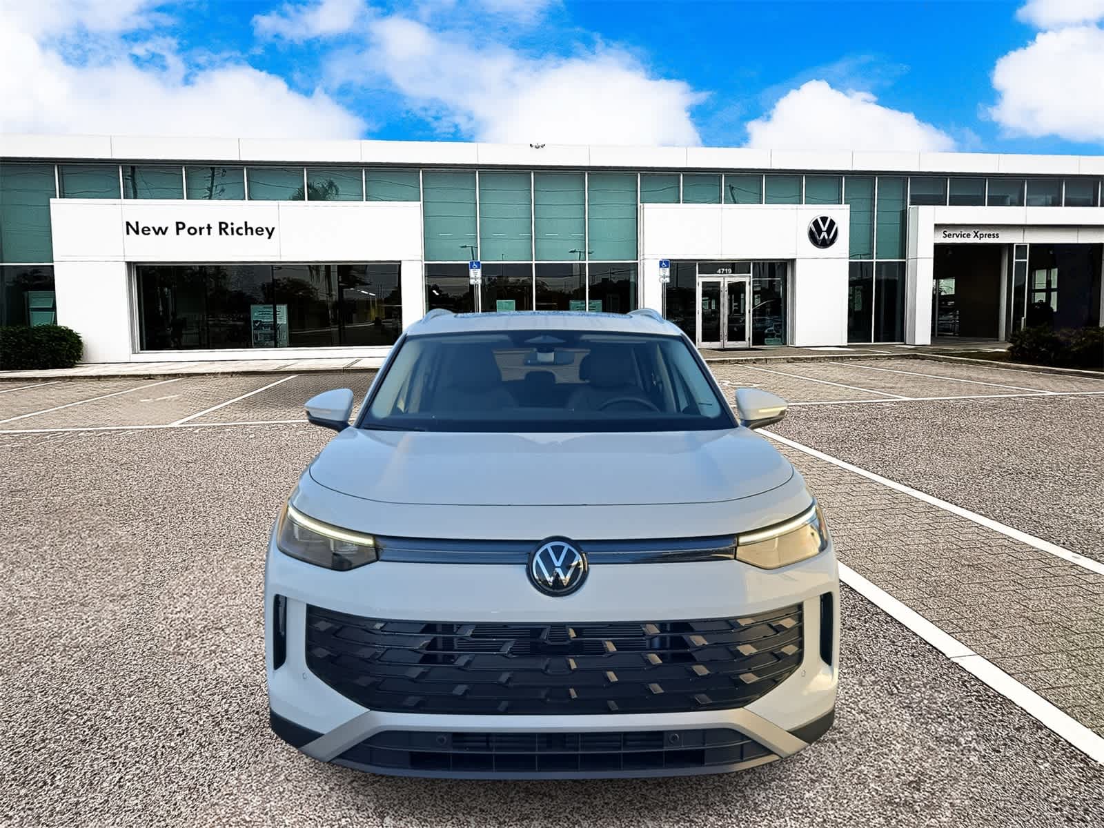 Thumbnail: 2026 Volkswagen Tiguan - 3