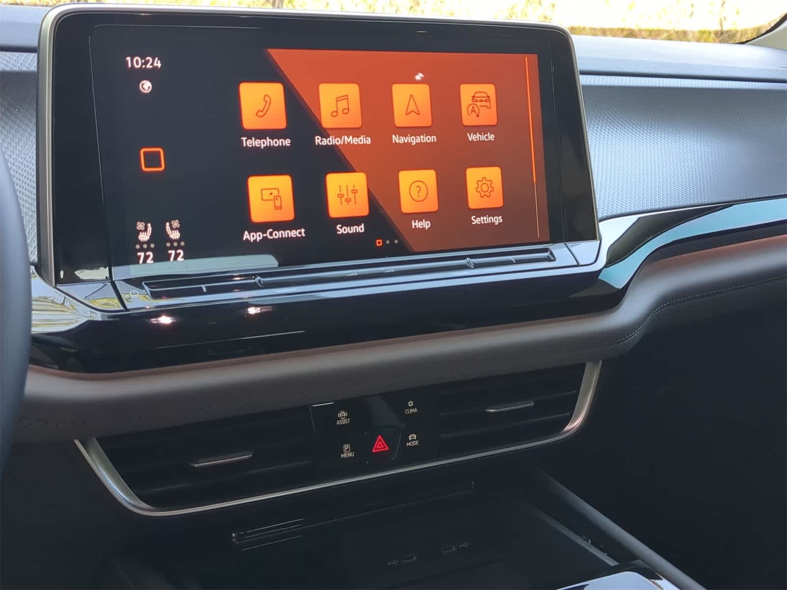 Thumbnail: 2025 Volkswagen Atlas - 28