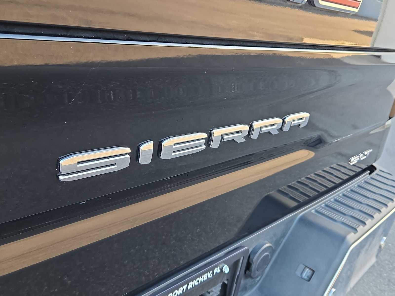 Thumbnail: 2022 GMC Sierra 1500 - 13