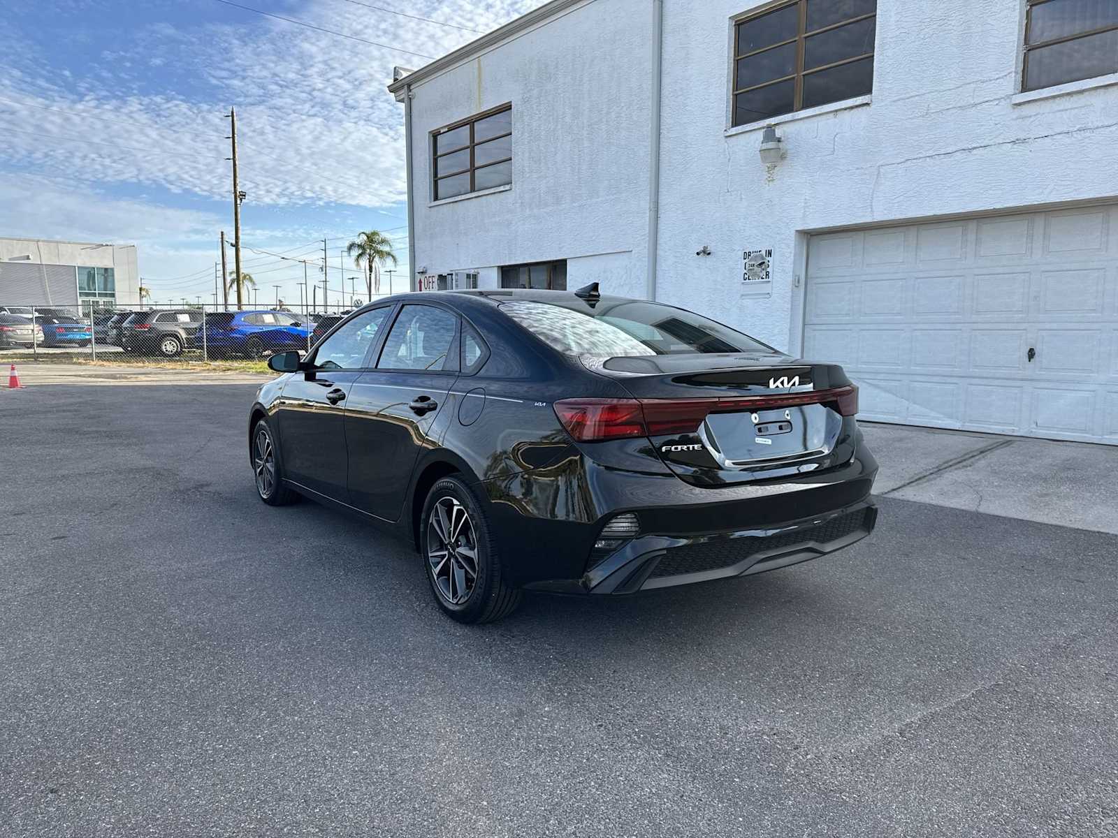 Thumbnail: 2023 Kia Forte - 4