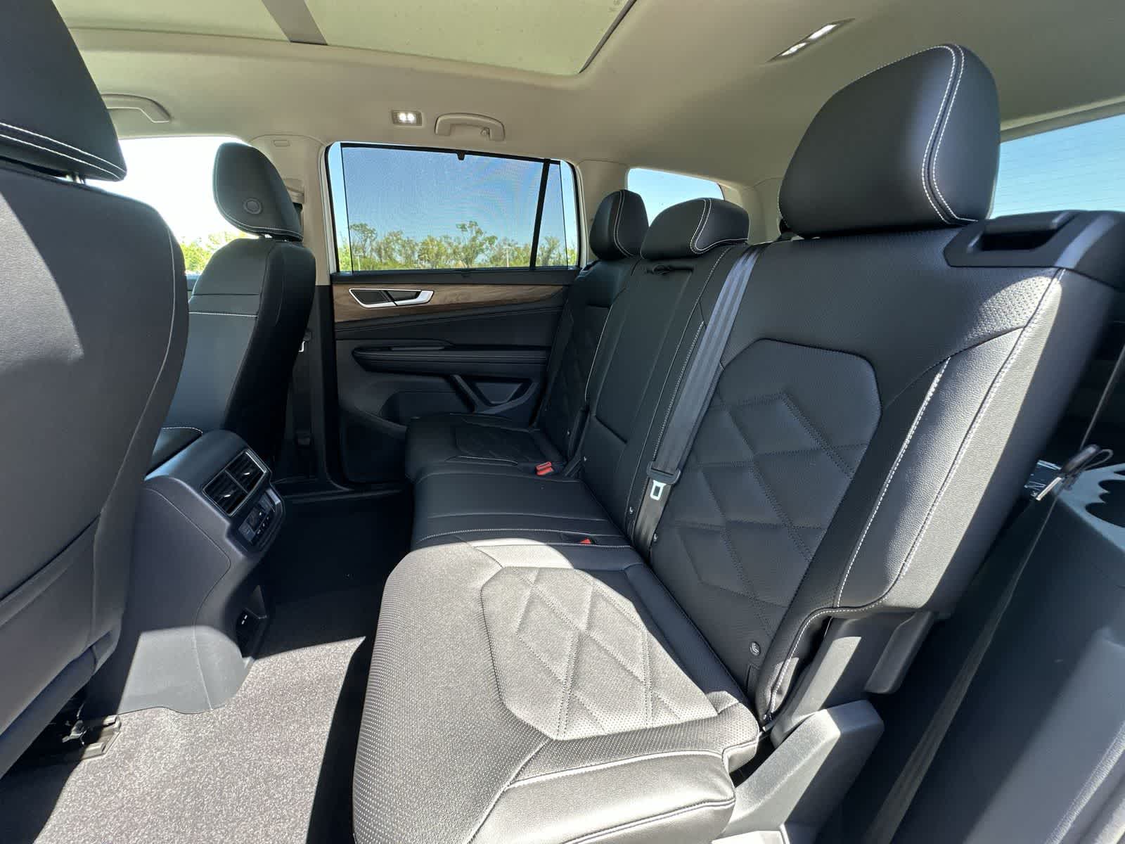 Thumbnail: 2026 Volkswagen Atlas - 19