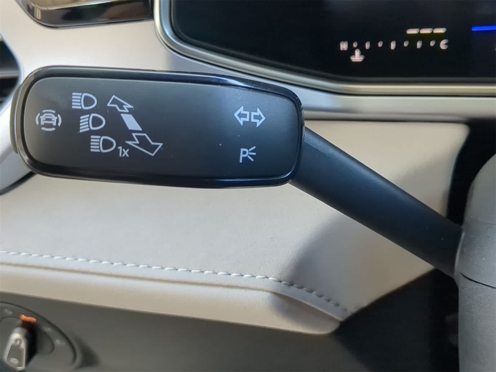 Thumbnail: 2025 Volkswagen Taos - 27