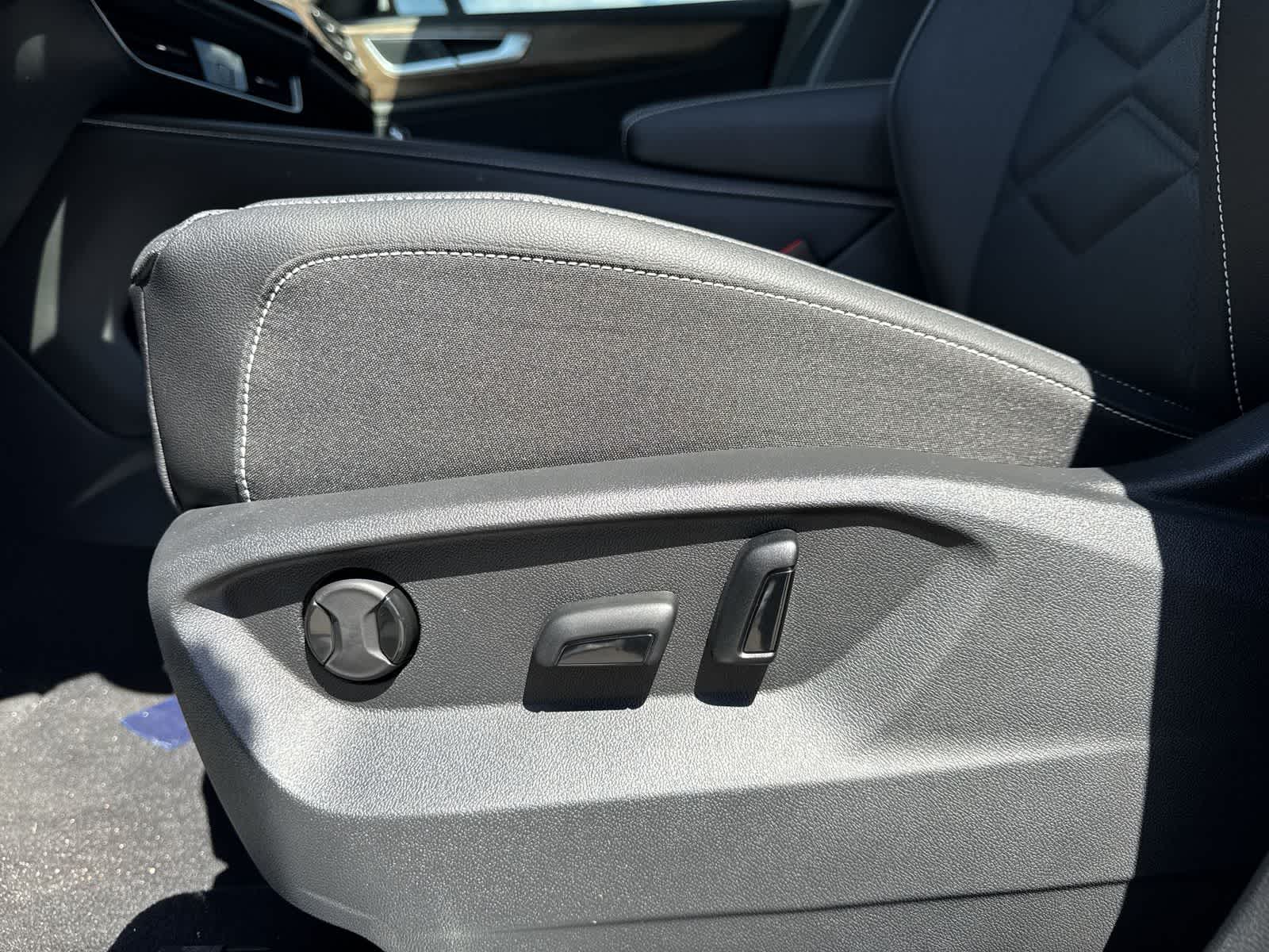 Thumbnail: 2026 Volkswagen Atlas - 24