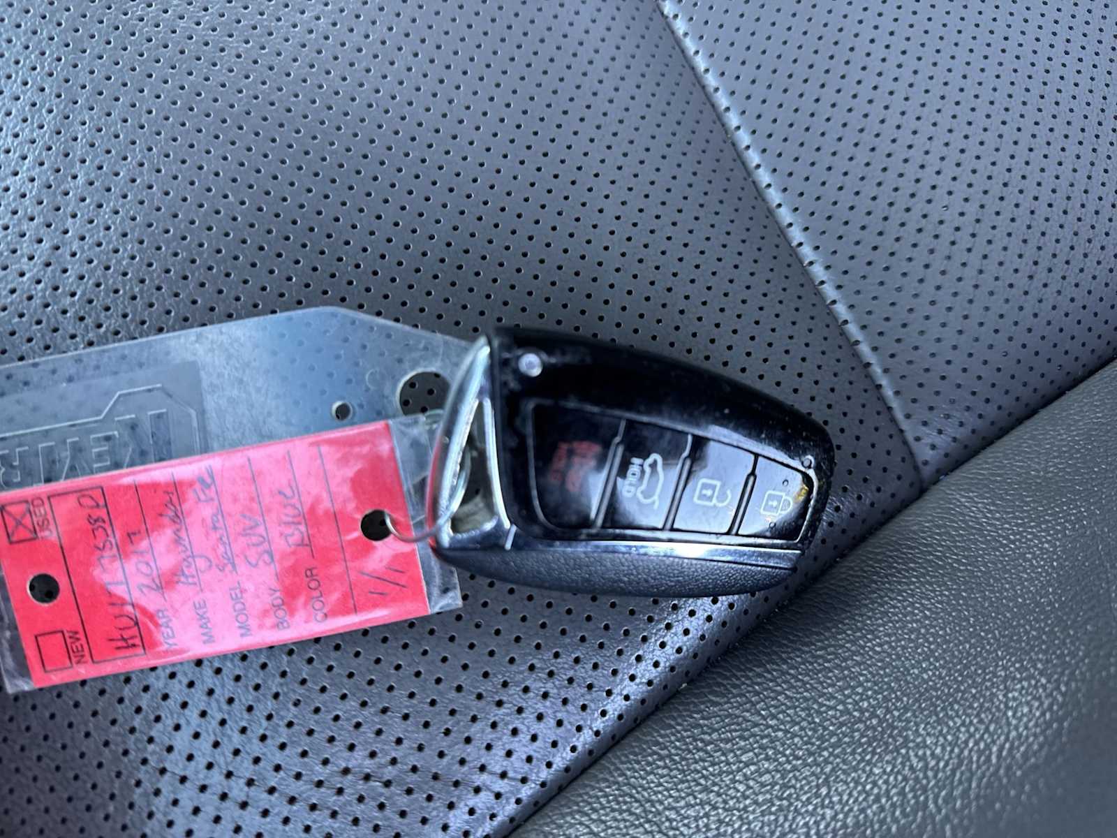 Thumbnail: 2017 Hyundai Santa Fe - 35