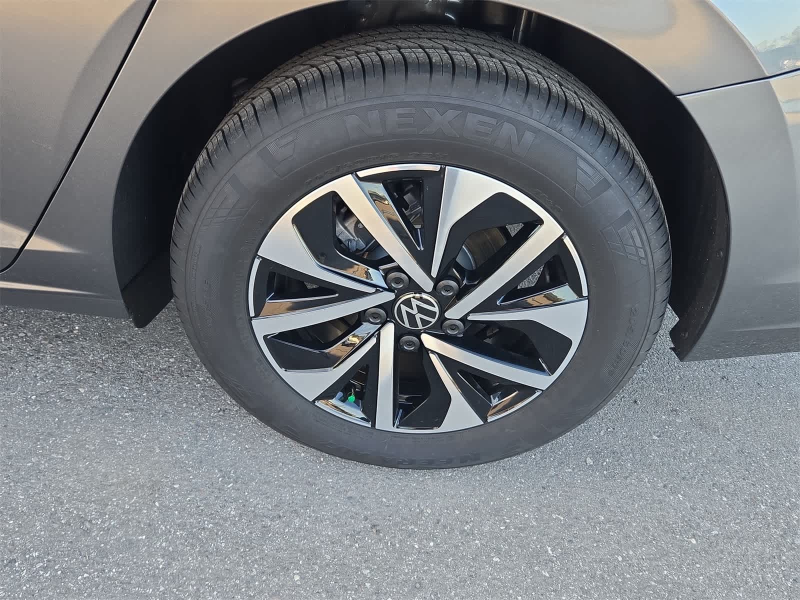 Thumbnail: 2026 Volkswagen Jetta - 14