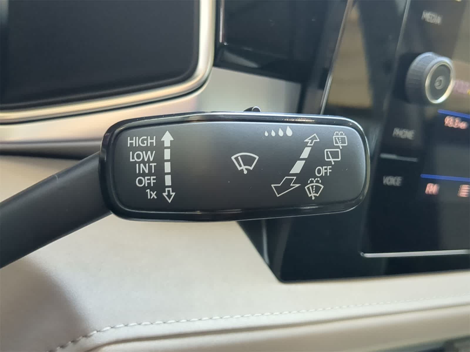 Thumbnail: 2025 Volkswagen Taos - 26