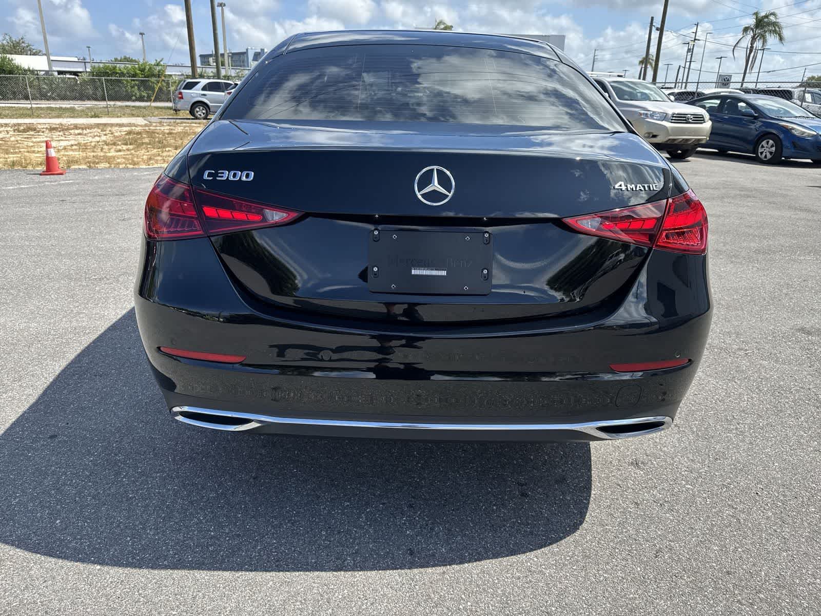Thumbnail: 2025 Mercedes-Benz C-Class - 9
