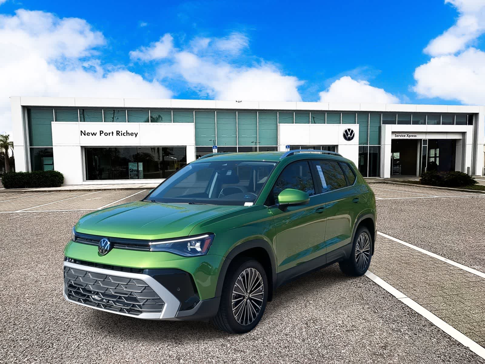 Thumbnail: 2025 Volkswagen Taos - 4